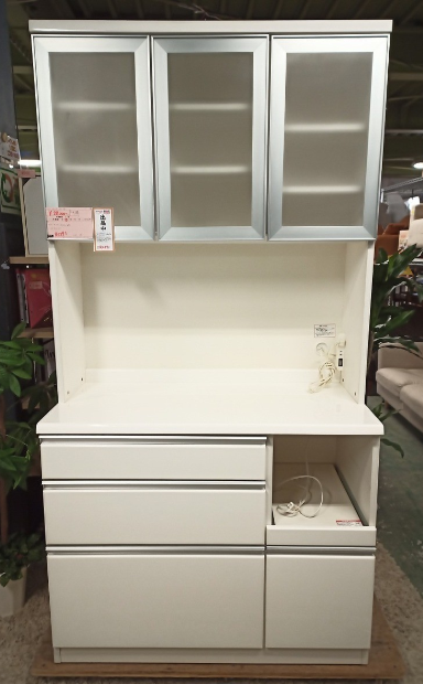 狛江市でニトリ キッチンボード ルシア105KBを買い取りました。