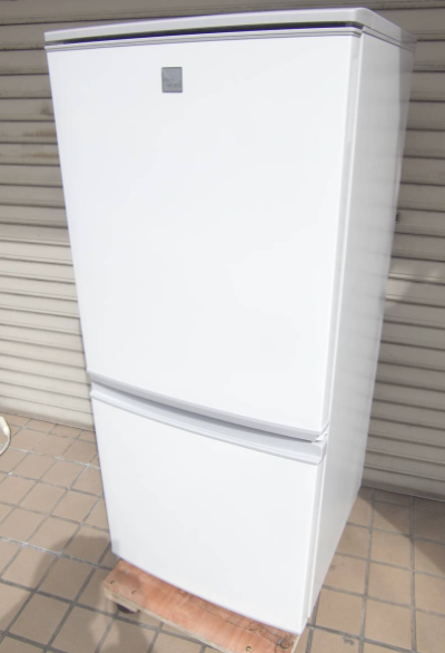 熊谷市でシャープ SJ-14E6-KW 冷蔵庫2019年製 と洗濯機を買い取りしました。