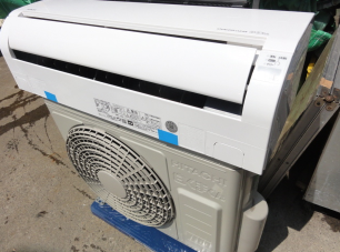 坂戸市で日立ルームエアコンRAS-DBK28H(W)2018年製と冷蔵庫を買い取りました。